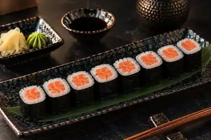 Sake Maki 8 Pcs.
